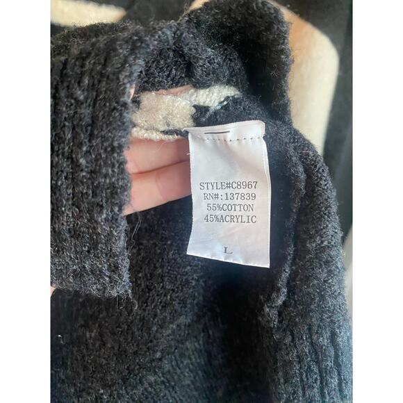 DREAMERS V-neck Black & Cream Striped Sweater-Size L - Picture 6 of 6